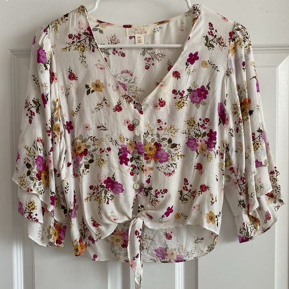 Floral blouse - Picture 5 of 5